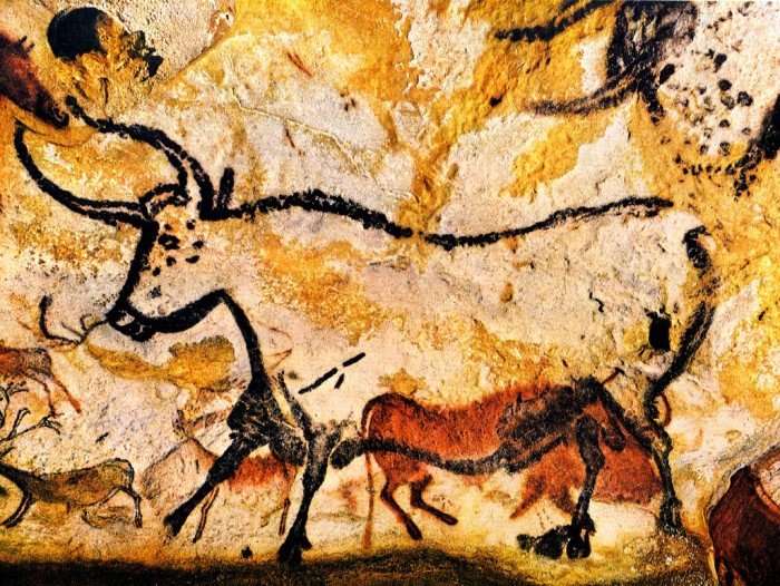 2-Lascaux Cave Drawing